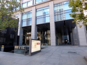 【年収400万円】在宅ワークあり!福利厚生充実!通勤ラクラク駅とほ1分!経理補助