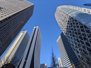 【朝ゆっくり9:30出社】経理アシスタント*残業少なめ≪新宿駅より徒歩4分≫